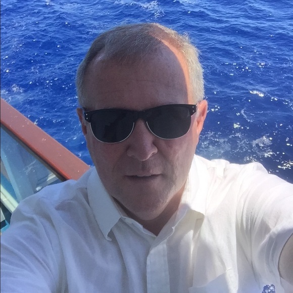 Meet your Posher, Marcus - Picture 2 of 3